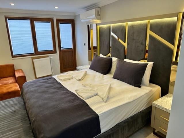 Well House Hotel อิสตันบูล ภายนอก รูปภาพ